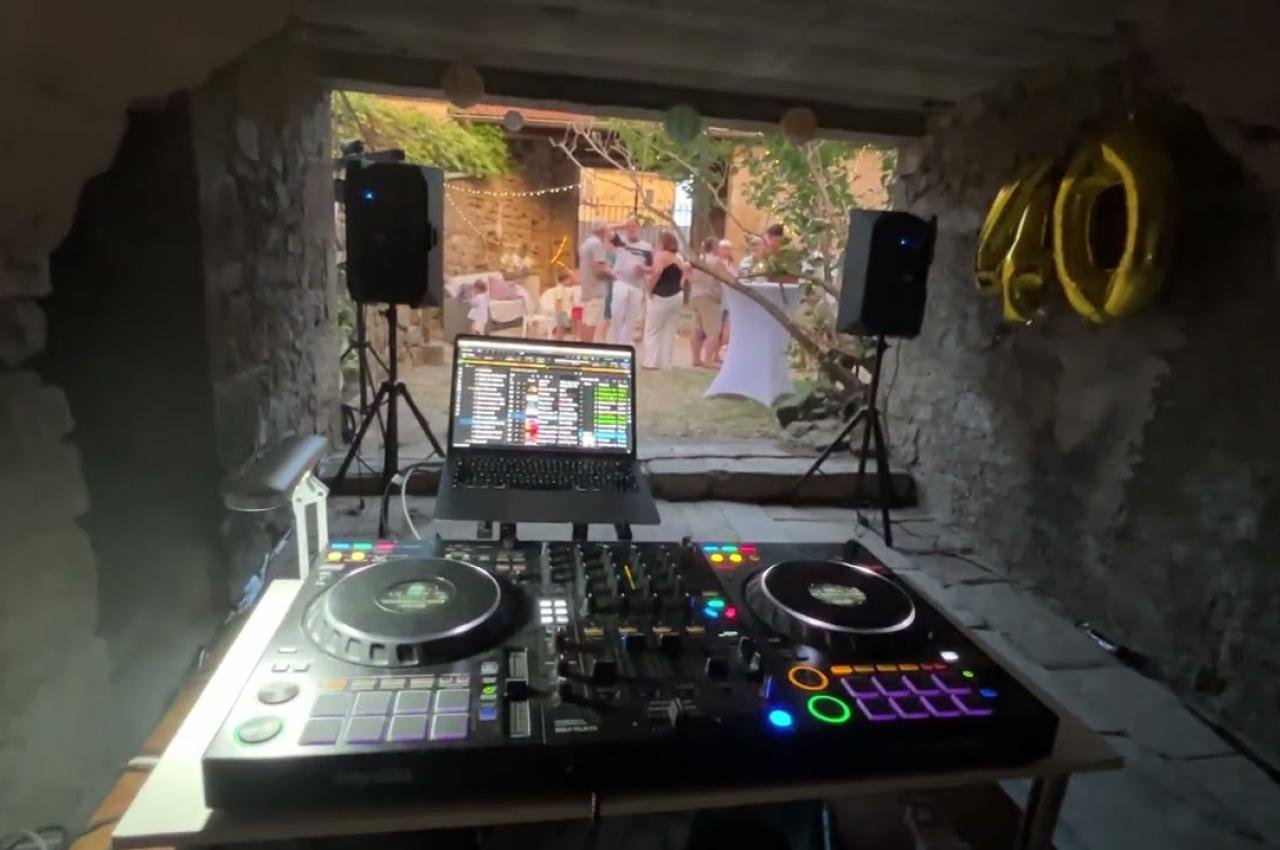 Référence réelle DJ Manelya · Soirée privée en domaine extérieur — vue 4